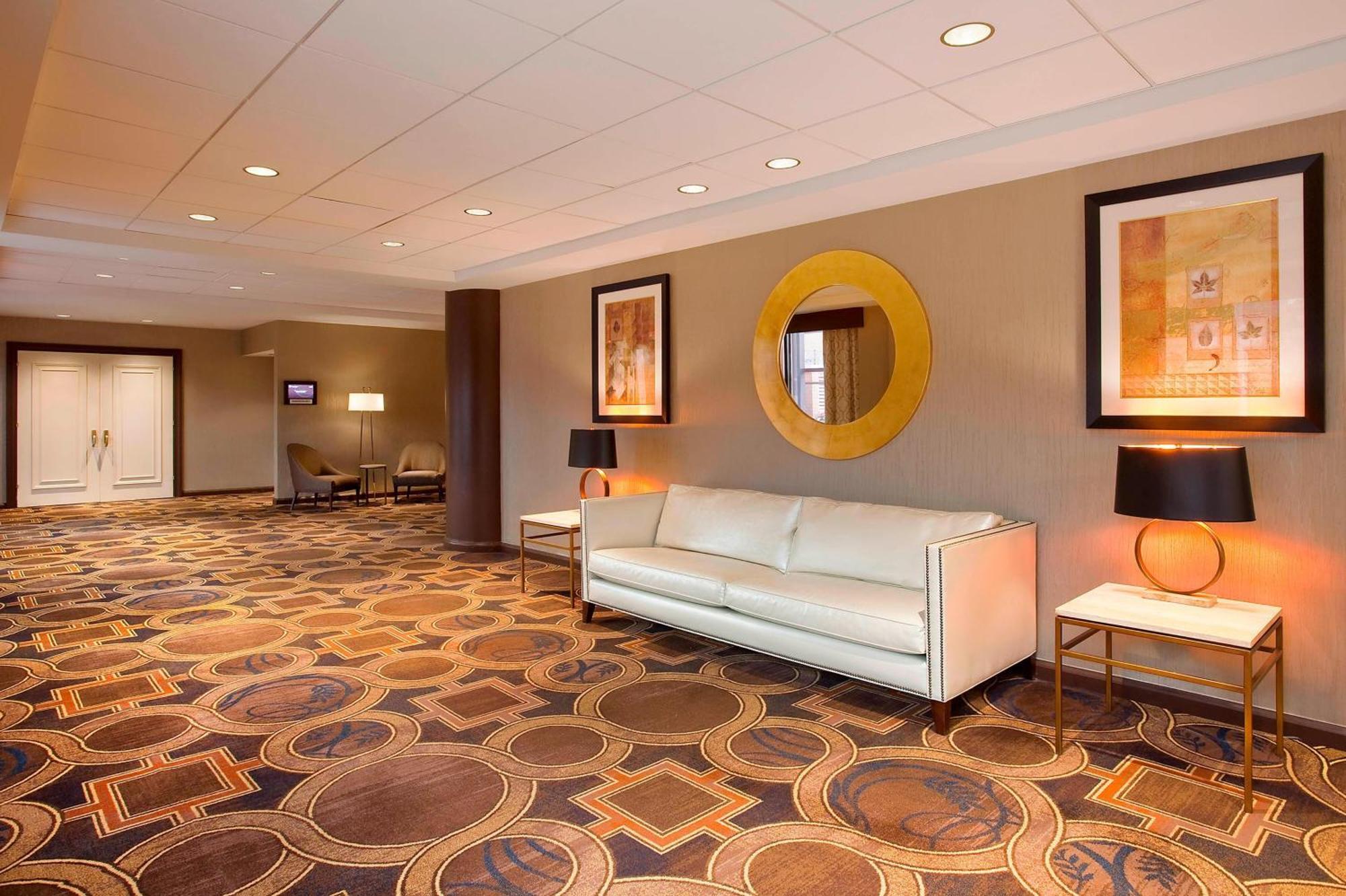 Hotel Sheraton Laguardia East 3*