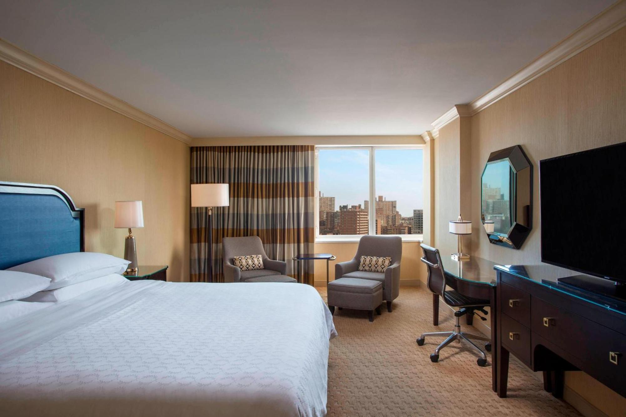 Sheraton Laguardia East 3*